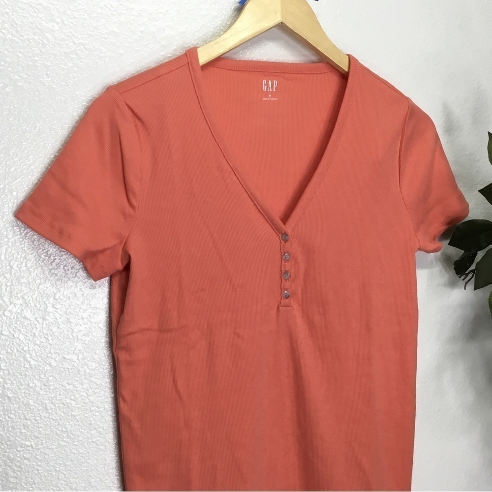 NWT Gap Orange Ribbed Short Sleeve Top - Picture 2 of 6